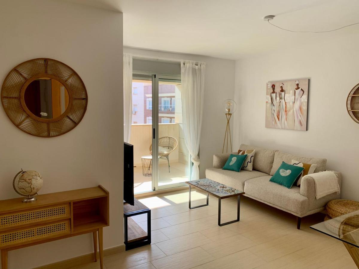 Precioso Apartamento Primera Linea De Playa أغيلاس المظهر الخارجي الصورة