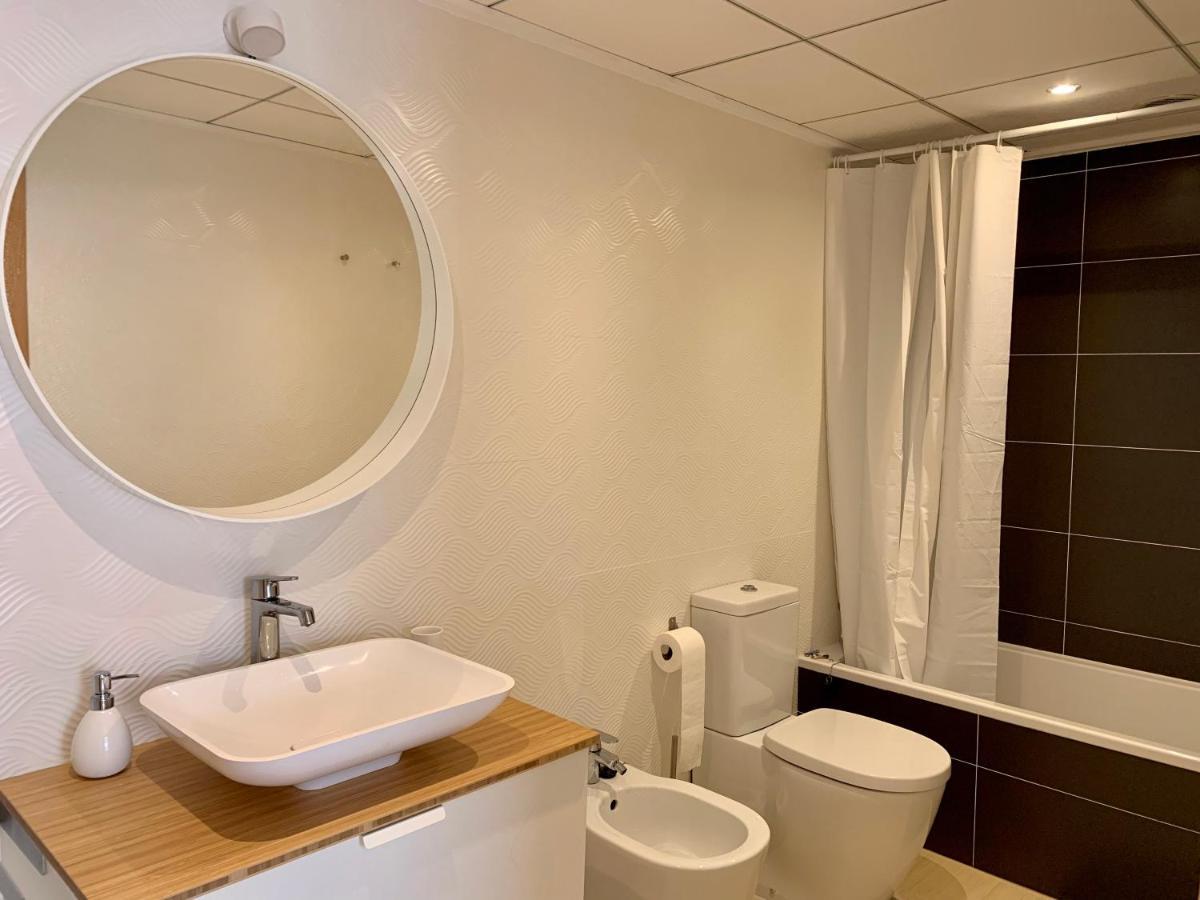 Precioso Apartamento Primera Linea De Playa أغيلاس المظهر الخارجي الصورة